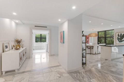 Купить кондоминиум в Ки-Бискейн, Флорида 3 спальни, 165.55м2, № 2003371 - фото 2