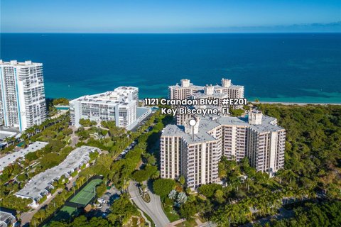 Кондоминиум с 3 спальнями в Ки-Бискейн, Флорида № 2003371