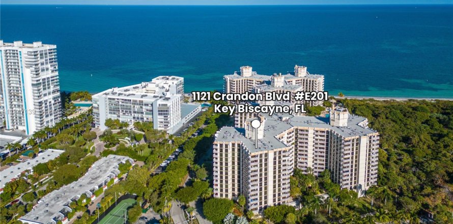 Кондоминиум с 3 спальнями в Ки-Бискейн, Флорида № 2003371