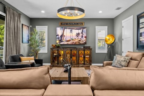 Villa ou maison à vendre à Tampa, Floride: 4 chambres, 265.14 m2 № 2094705 - photo 13