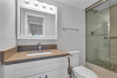 Condo in Deerfield Beach, Florida, 2 bedrooms  № 1712958 - photo 7