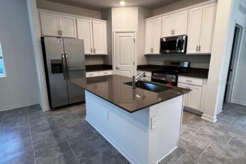 Villa ou maison à vendre à Apopka, Floride: 4 chambres, 187.94 m2 № 2284466 - photo 3