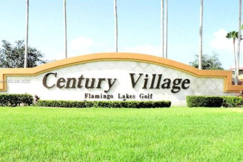 Condo in Pembroke Pines, Florida, 1 bedroom  № 1958548 - photo 17