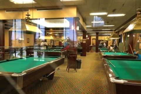 Condo in Pembroke Pines, Florida, 1 bedroom  № 1958548 - photo 20