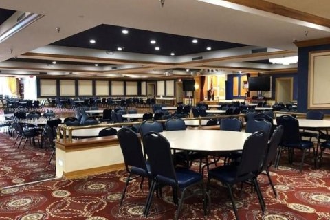 Condo in Pembroke Pines, Florida, 1 bedroom  № 1958548 - photo 19