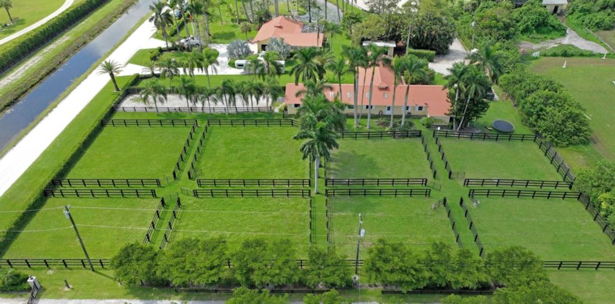 Immobilier commercial à Wellington, Floride 2 chambres, 251.02 m2 № 738230