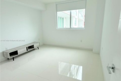 Condominio en venta en Doral, Florida, 1 dormitorio, 91.88 m2 № 1895975 - foto 15