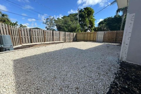 House in Fort Lauderdale, Florida 1 bedroom, 52.03 sq.m. № 1952508 - photo 13