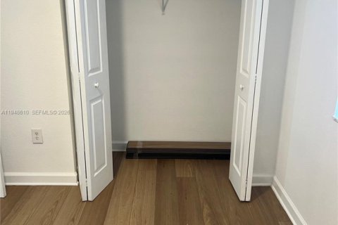 Снять в аренду виллу или дом в Майами, Флорида 4 спальни, 145.39м2, № 2004438 - фото 29