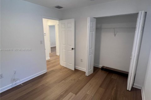 Снять в аренду виллу или дом в Майами, Флорида 4 спальни, 145.39м2, № 2004438 - фото 11