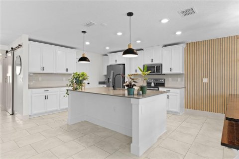 Villa ou maison à vendre à Mount Dora, Floride: 5 chambres, 316.98 m2 № 1877430 - photo 5