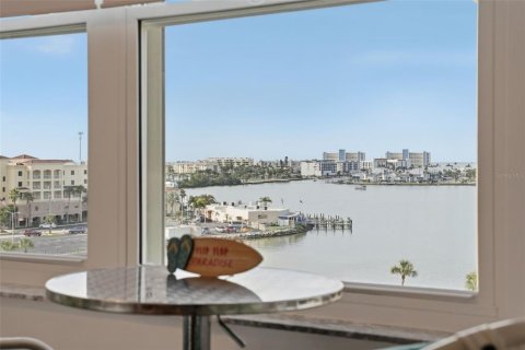 Copropriété à louer à Saint Petersburg, Floride: 2 chambres, 103.59 m2 № 2404976 - photo 14