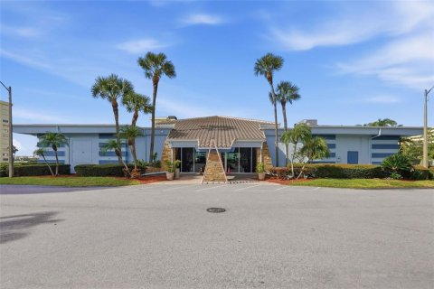 Copropriété à louer à Saint Petersburg, Floride: 2 chambres, 103.59 m2 № 2404976 - photo 28