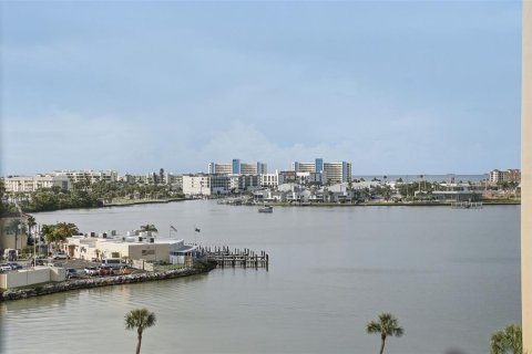 Copropriété à louer à Saint Petersburg, Floride: 2 chambres, 103.59 m2 № 2404976 - photo 11