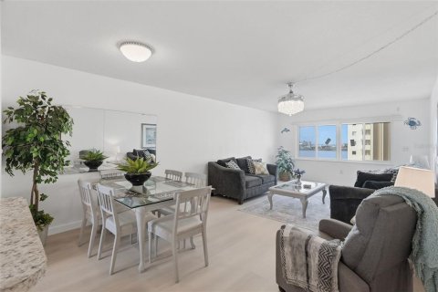 Copropriété à louer à Saint Petersburg, Floride: 2 chambres, 103.59 m2 № 2404976 - photo 7