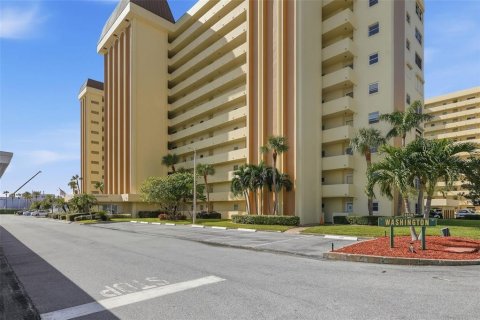 Condo à Saint Petersburg, Floride, 2 chambres  № 2404976