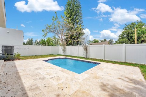 Casa en venta en Hollywood, Florida, 4 dormitorios, 198.9 m2 № 2087859 - foto 27