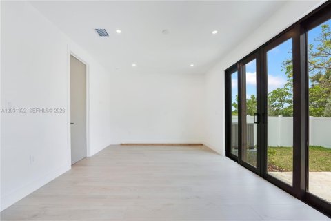 Casa en venta en Hollywood, Florida, 4 dormitorios, 198.9 m2 № 2087859 - foto 22