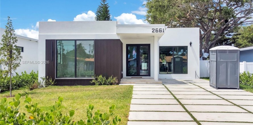 Casa en Hollywood, Florida 4 dormitorios, 198.9 m2 № 2087859