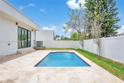Casa en venta en Hollywood, Florida, 4 dormitorios, 198.9 m2 № 2087859 - foto 7