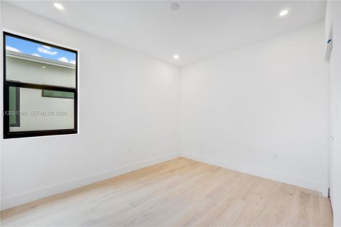 Casa en venta en Hollywood, Florida, 4 dormitorios, 198.9 m2 № 2087859 - foto 21