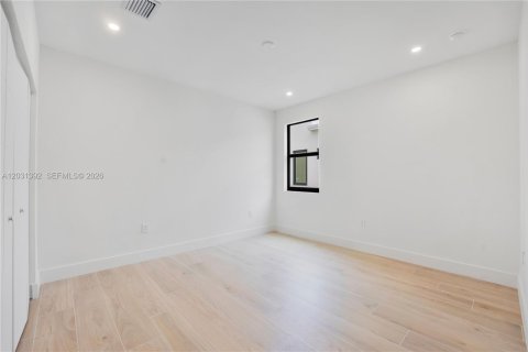 Casa en venta en Hollywood, Florida, 4 dormitorios, 198.9 m2 № 2087859 - foto 19