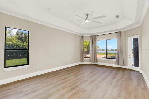 House in Windermere, Florida 6 bedrooms, 397.81 sq.m. № 2258770 - photo 20