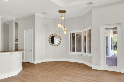 House in Windermere, Florida 6 bedrooms, 397.81 sq.m. № 2258770 - photo 15