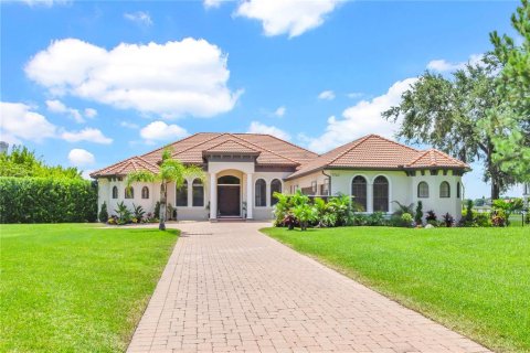 House in Windermere, Florida 6 bedrooms, 397.81 sq.m. № 2258770 - photo 2