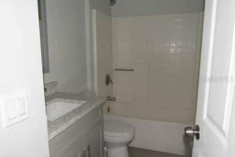 Villa ou maison à vendre à Deltona, Floride: 4 chambres, 177.81 m2 № 2403164 - photo 9