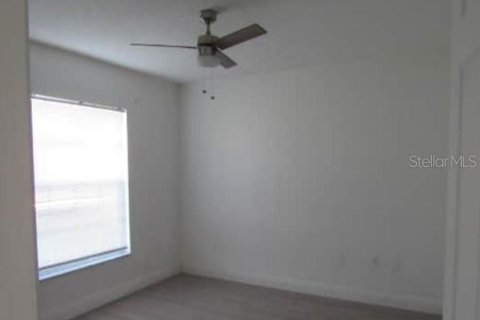 Villa ou maison à vendre à Deltona, Floride: 4 chambres, 177.81 m2 № 2403164 - photo 4