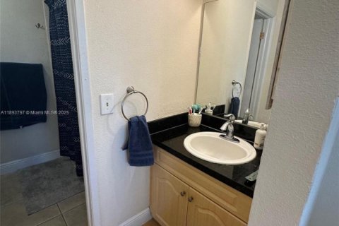 Купить кондоминиум в Санрайз, Флорида 2 спальни, 91.6м2, № 1945603 - фото 19