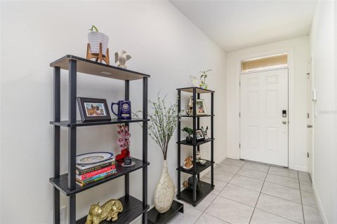 House in Palm Bay, Florida 4 bedrooms, 178.19 sq.m. № 1613674 - photo 4