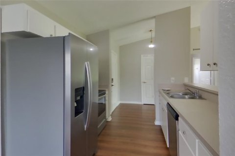 House in Lakeland, Florida 3 bedrooms, 104.79 sq.m. № 2220079 - photo 6