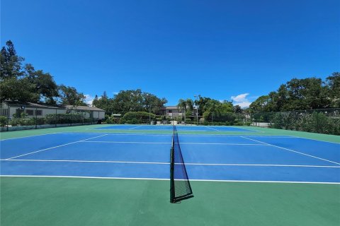 Condo in Sarasota, Florida, 2 bedrooms  № 2321267 - photo 25