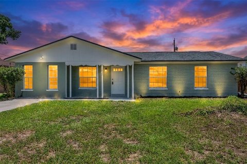 Villa ou maison à Lakeland, Floride 3 chambres, 130.71 m2 № 2223655