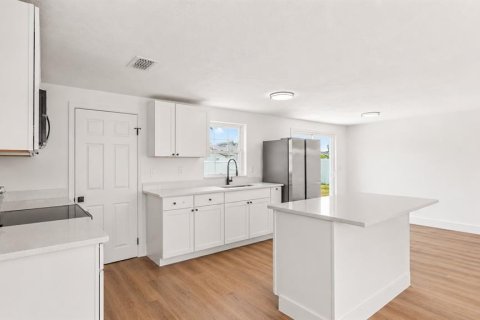 Casa en venta en Lakeland, Florida, 3 dormitorios, 130.71 m2 № 2223655 - foto 11