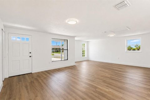 Casa en venta en Lakeland, Florida, 3 dormitorios, 130.71 m2 № 2223655 - foto 7