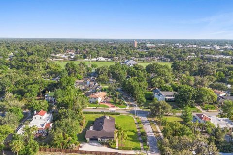 House in DeLand, Florida 3 bedrooms, 260.41 sq.m. № 1746991 - photo 25