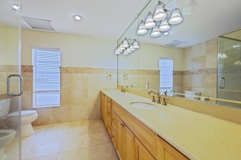 Casa en alquiler en Palmetto Bay, Florida, 4 dormitorios, 285.67 m2 № 1984426 - foto 21