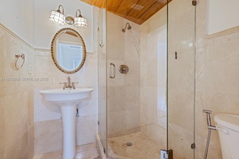 Casa en alquiler en Palmetto Bay, Florida, 4 dormitorios, 285.67 m2 № 1984426 - foto 28