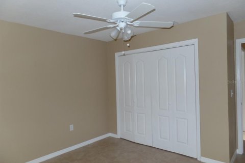 House in New Port Richey, Florida 3 bedrooms, 134.52 sq.m. № 1905683 - photo 11