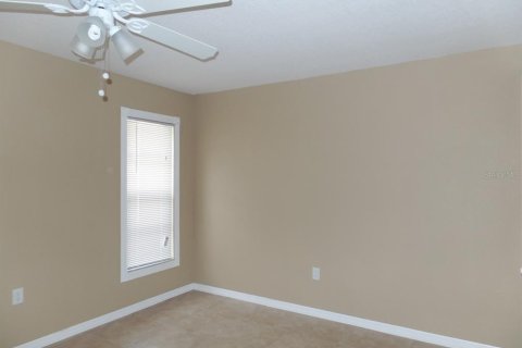 House in New Port Richey, Florida 3 bedrooms, 134.52 sq.m. № 1905683 - photo 12