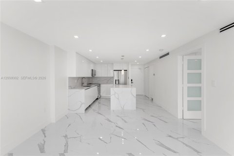 Copropriété à louer à Miami Beach, Floride: 1 chambre, 61.22 m2 № 2170882 - photo 13