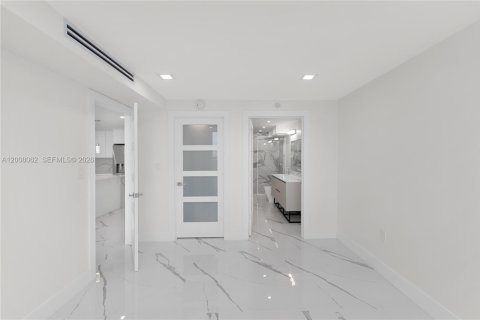 Copropriété à louer à Miami Beach, Floride: 1 chambre, 61.22 m2 № 2170882 - photo 7