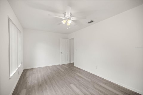 Commercial property in Crystal River, Florida 4 bedrooms, 91.6 sq.m. № 1919444 - photo 10