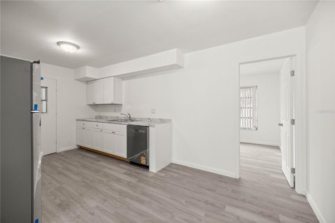 Commercial property in Crystal River, Florida 4 bedrooms, 91.6 sq.m. № 1919444 - photo 6