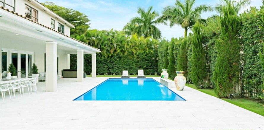House in Wellington, Florida 6 bedrooms, 428.84 sq.m. № 1031924