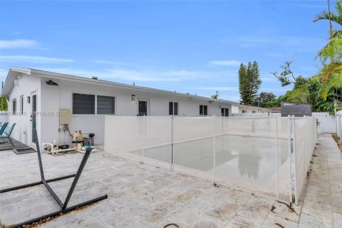 Casa en venta en Miami, Florida, 3 dormitorios, 149.11 m2 № 2382711 - foto 24
