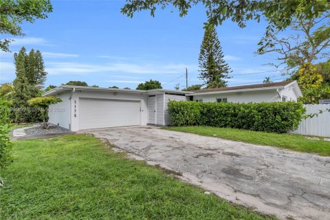 Casa en venta en Miami, Florida, 3 dormitorios, 149.11 m2 № 2382711 - foto 19